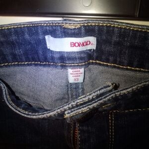 2 pairs of jeans